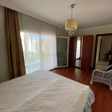 Gepflegte Mit Eigenem Pool Auf 370m² Und 2 Minuten Fussweg Zum Strand فيلة أورلا
