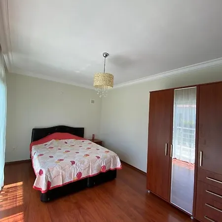 فيلة Gepflegte Mit Eigenem Pool Auf 370m² Und 2 Minuten Fussweg Zum Strand