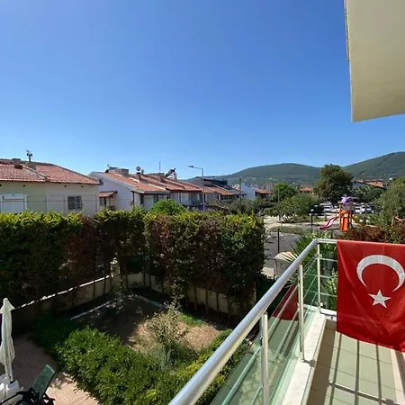 Gepflegte Mit Eigenem Pool Auf 370m² Und 2 Minuten Fussweg Zum Strand *